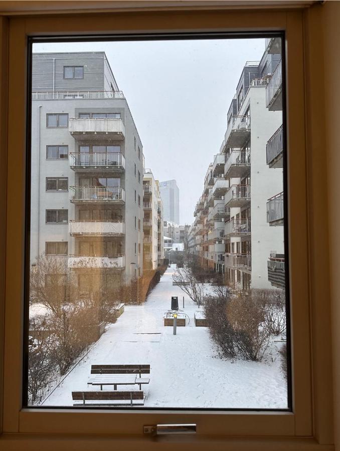 Privatunterkunft And Cozy Next To S *